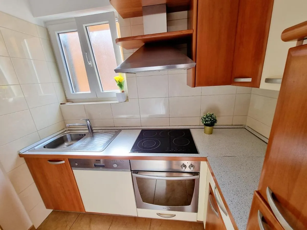 App Oleander Apartman Umag Horvátország